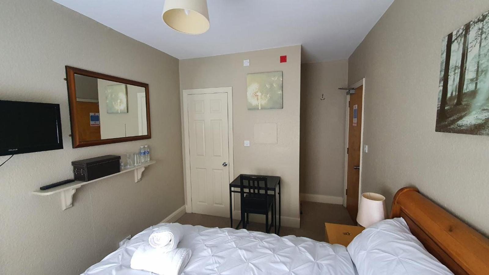 Amherst Guesthouse Ридинг Экстерьер фото