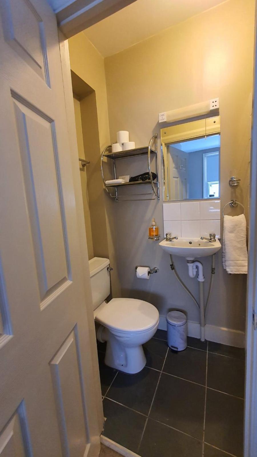 Amherst Guesthouse Ридинг Экстерьер фото
