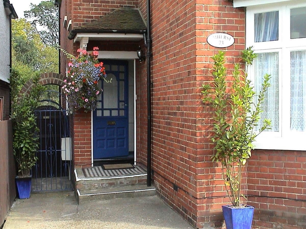 Amherst Guesthouse Ридинг Экстерьер фото